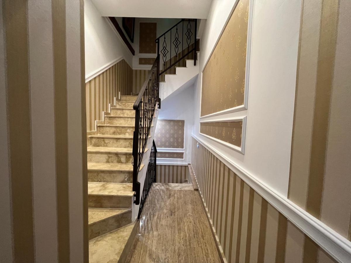 Hotel Boutique Cathedral Plaza Residences Room For Rent Downtown ブカレスト エクステリア 写真